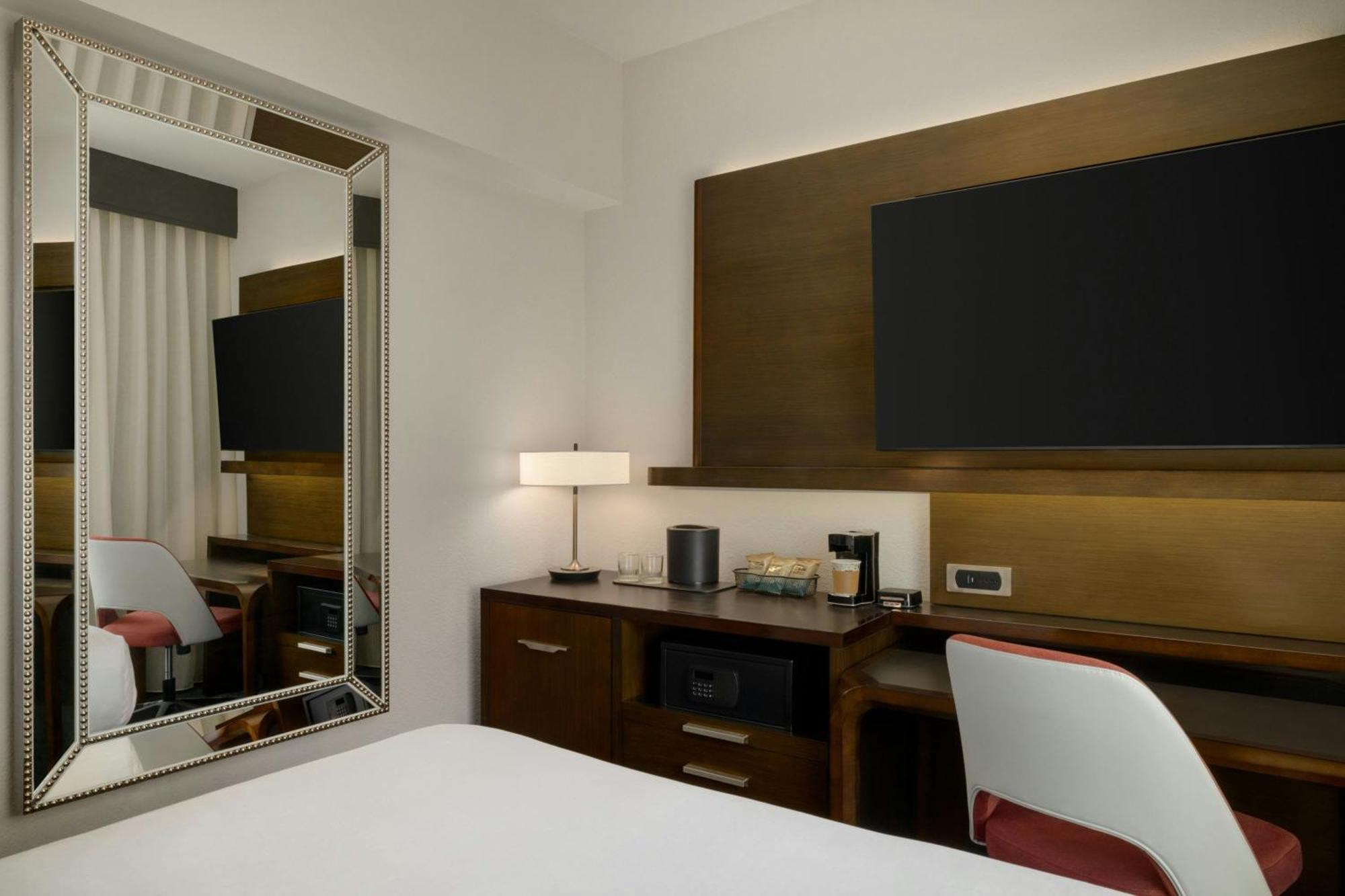 Готель Courtyard By Marriott San Francisco Union Square Екстер'єр фото