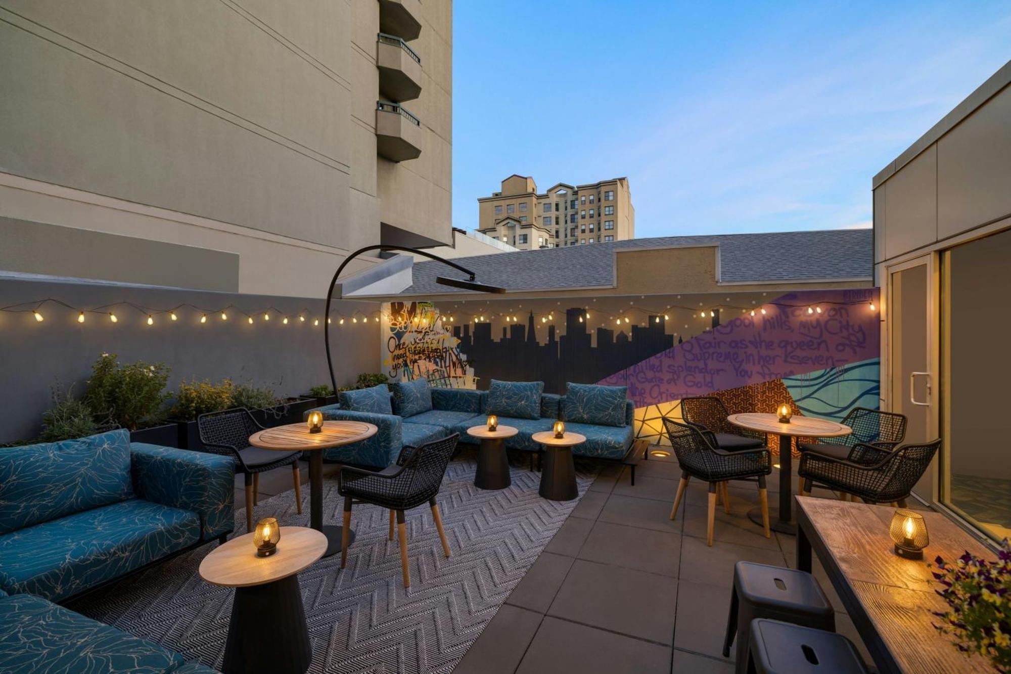 Готель Courtyard By Marriott San Francisco Union Square Екстер'єр фото